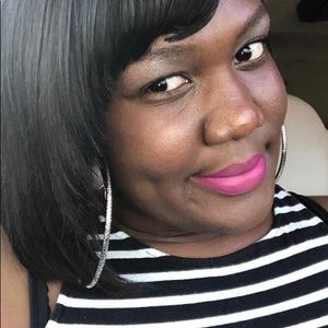 Meet your Posher, Natasha